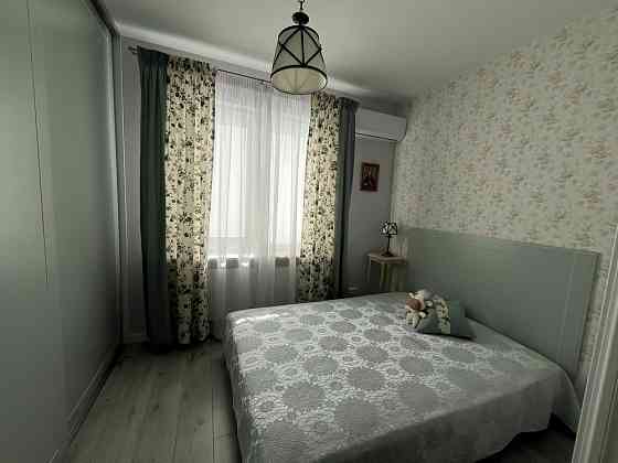 Перша здача!!! Крістер Град Велика однокімнта квартира! Киев