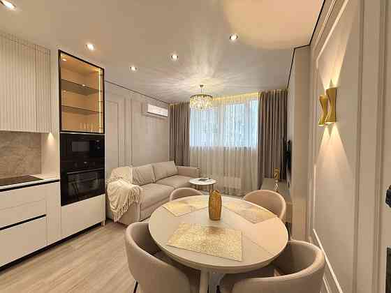 Новопечерська  Вежа 52м2 Печерськ Центр Липки Київ