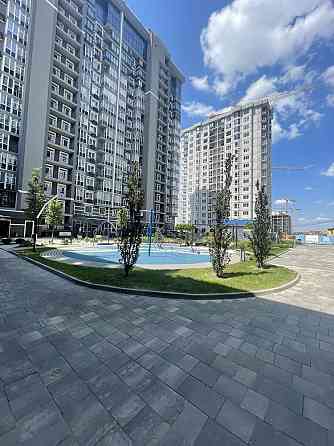 Видовий пентхаус з власною терасою  в ЖК «Гранд Бурже» Буча