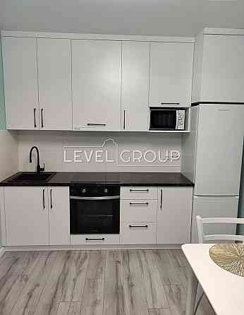 Продам 1-к ремонт пр.Європейського Союзу(Правди) ЖК Варшавський Плюс Київ