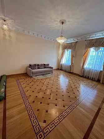 Оренда 3-кімнатної квартири 120м2 по вул. Тарнавського ЦЕНТР МІСТА Львов