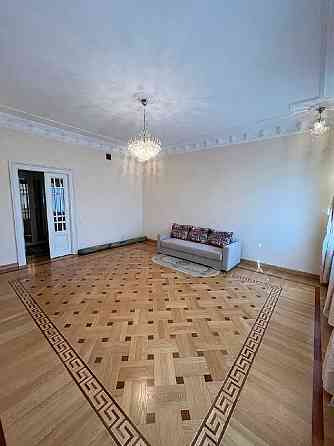 Оренда 3-кімнатної квартири 120м2 по вул. Тарнавського ЦЕНТР МІСТА Львов