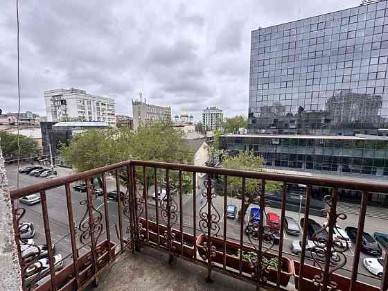 Продам 2-комн квартиту Центр города! Одеса