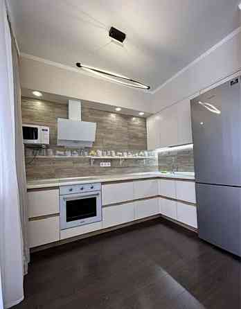 АЛЬТАИР 2 / Двухкомнатная / С ремонтом Одеса