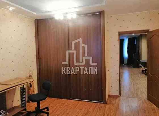 Продаж,3-к квартири ,Здолбунівська 9Б Київ