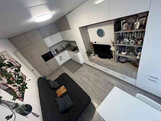 Двокімнатна біля школи з якісним ремонтом! Газ! Держ.програми! 2% Ирпень