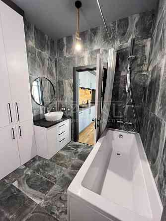 Пропонується в оренду 3к квартира Центр 72м2 Саксаганського 5 поверх Киев