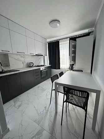 Оренда 2 кімнатної квартири по вулиці Наукова Львов