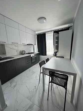 Оренда 2 кімнатної квартири по вулиці Наукова Львов