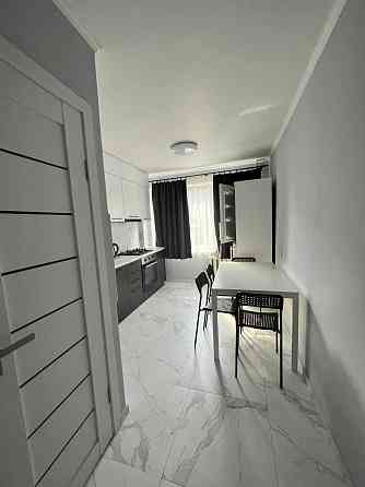 Оренда 2 кімнатної квартири по вулиці Наукова Львов