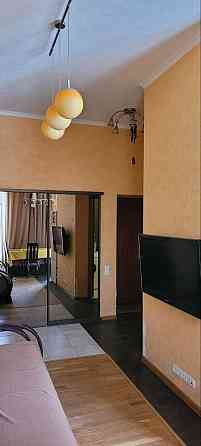 Оренда 3х кімнатної квартири у центрі Харкова, район площі Поезії. 