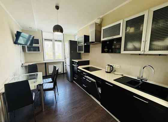 Без %! Класна 2 кім.квартира в класному будинку Саперно-Слобідська 24 Київ