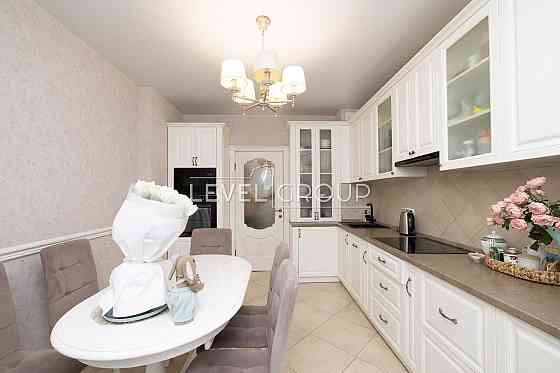 Продам 2к квартиру в ЖК Паркові озера, вул. Воскресенська, 16Б. 72 м2 Київ