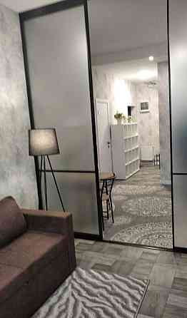 Продам 2-кімнатну квартиру ЖК Баку Центр балкон Днепр