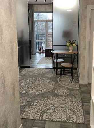 Продам 2-кімнатну квартиру ЖК Баку Центр балкон Днепр