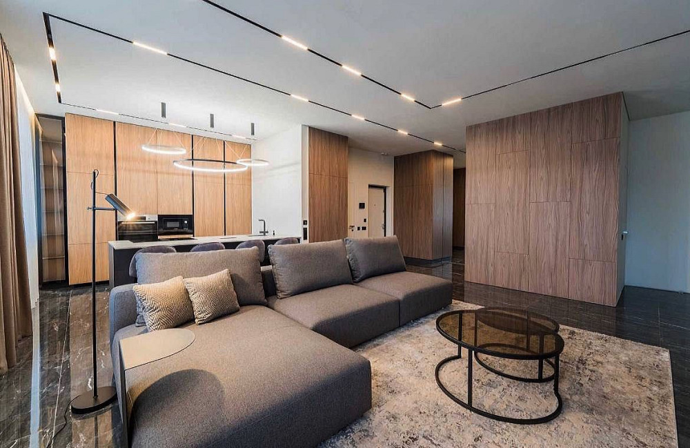 Престиж холл Тютюнника Французский Французький Маккейна Кардинал Центр Київ - зображення 1