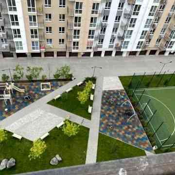 Продам квартиру у ЖК Дніпровська Брама -2,  46 м2, під ремонт Слобожанське