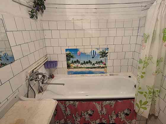 2-кімнатна на 1 поверсі район Площі 12000$ Світловодськ