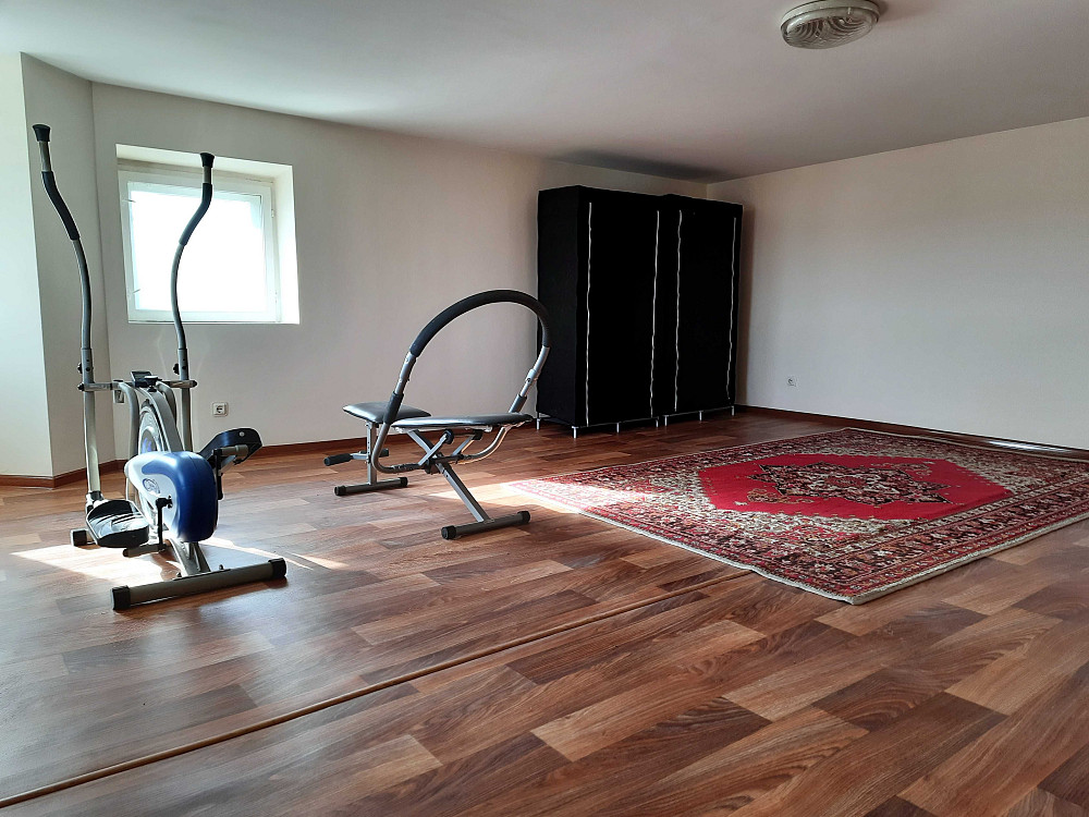 Затишна 2-кімнатна квартира з мансардою, вул Котельникова 31. Власник Київ - зображення 8