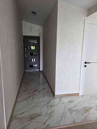 Продам 3-кімнатну квартиру Кам`янець-Подільський