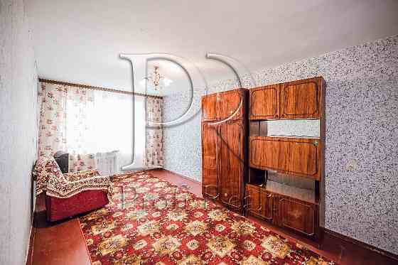 Продаж 1 кімн. квартири за адресою вул. Зодчих 4. Київ