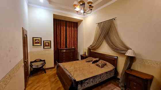 Саксаганського на розі Паньківської, метро Університет. Продаж. Київ