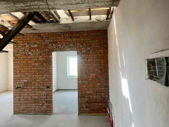 3-кімнатна квартира з терасою і автономним опаленням у зданому будинку Луцьк