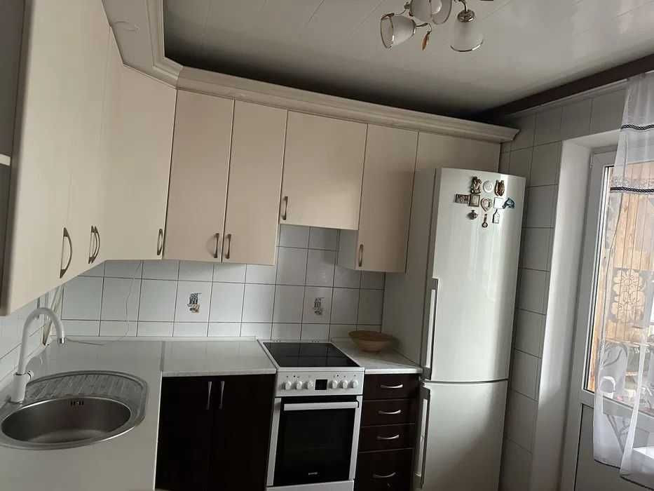 ТЕРМІНОВО! 2-х кім. з ремонтом-ЗАХОДЬ і ЖИВИ!  15 хв.м.Академмістечко Київ - зображення 1