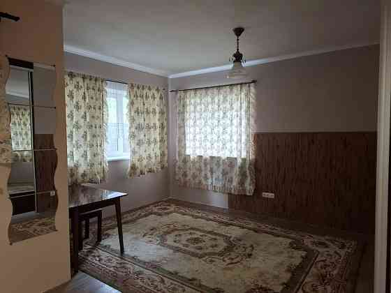 Ворзель, вул. Кленова. Квартира в цоколі Ворзель