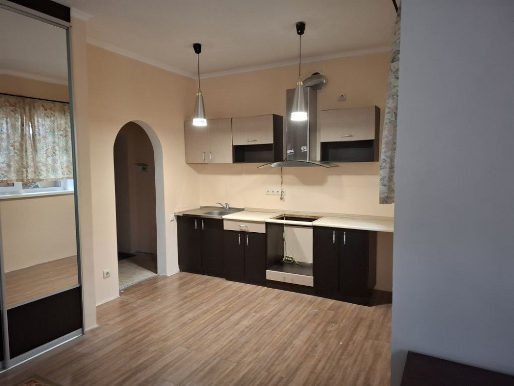 Ворзель, вул. Кленова. Квартира в цоколі Ворзель - зображення 1