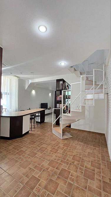 Продається квартира в центрі міста Чернівці Черновцы - изображение 2