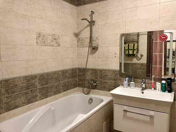 Довгострокова оренда 2 кімн квартири, Драгоманова Киев