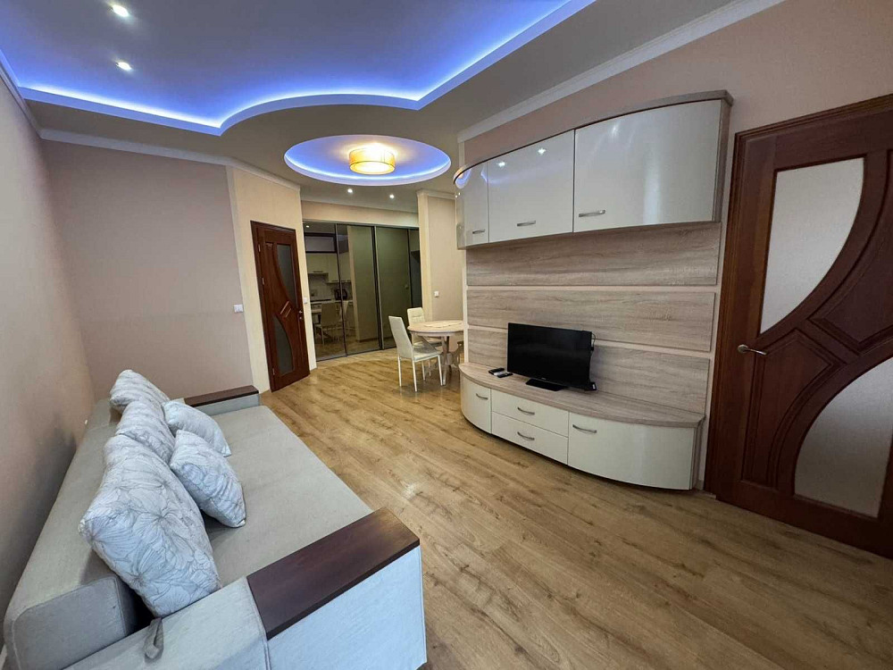 Оренда великої 1,5 кімн.квартири Осипенка, Вишневий сад Ужгород - зображення 1