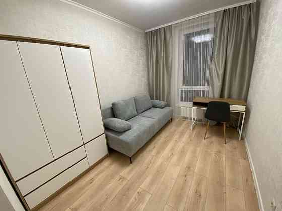 Здам євро 3к. ЖК Крона парк є генератор Бровары