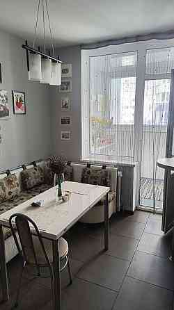 Оренда двокімнатної, Пчілки 6, ст.м.Позняки Київ