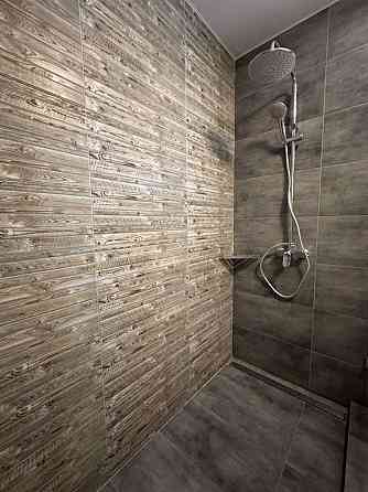 Французткий квартал -2 , вул . Предславинська 55 А Київ