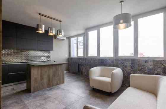 Продаж/БЕЗ %/2 спальні/З ремонтом/Видова/Біля метро/У центрі/Деміївка Київ