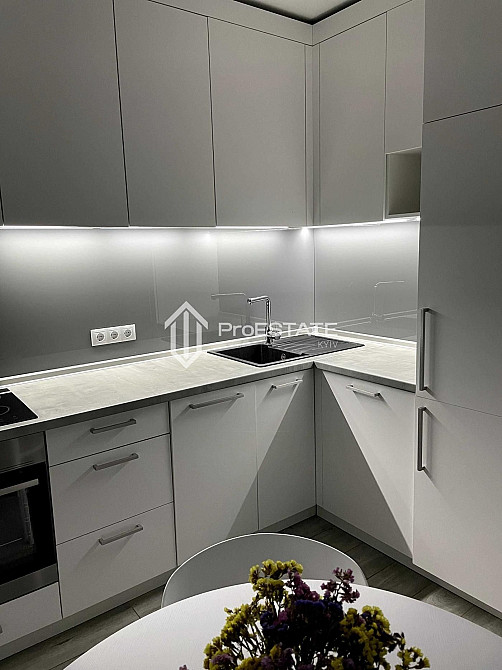 Продаж стильної 1к квартири ЖК Патріотика Гмирі Русової Чавдар Київ - зображення 4