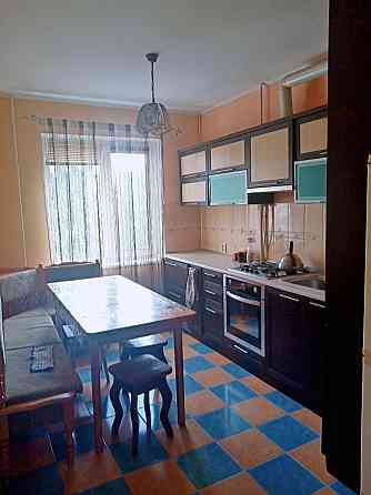 • Продам 3-кімнатну квартиру, р-н Ювілейний Ровно