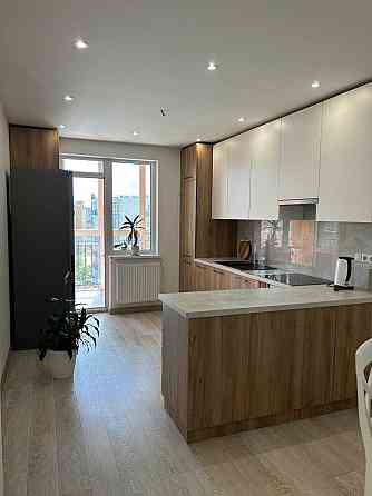 Продаж 2 кім. квартири вул. Залізнична ЖК Веселка Львов