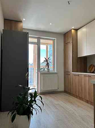 Продаж 2 кім. квартири вул. Залізнична ЖК Веселка Львов