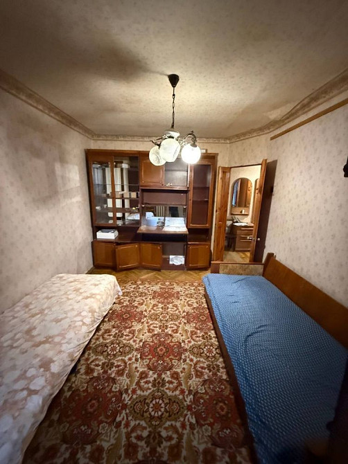 Продажа 2 кв. 44 м. Ул. Глушка 4 Метро Дорогожичи 10 минут ходьбы Київ - зображення 3