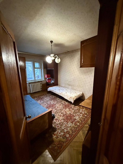 Продажа 2 кв. 44 м. Ул. Глушка 4 Метро Дорогожичи 10 минут ходьбы Київ - зображення 4