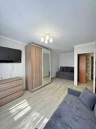 Довгострокова оренда Чоколівський бульвар 14/ 1 кім/4 поверх/ Газ Київ