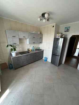 Сдам 1-но.ком.кв. метро Черниговская .Юрия Поправки 4/39А Київ