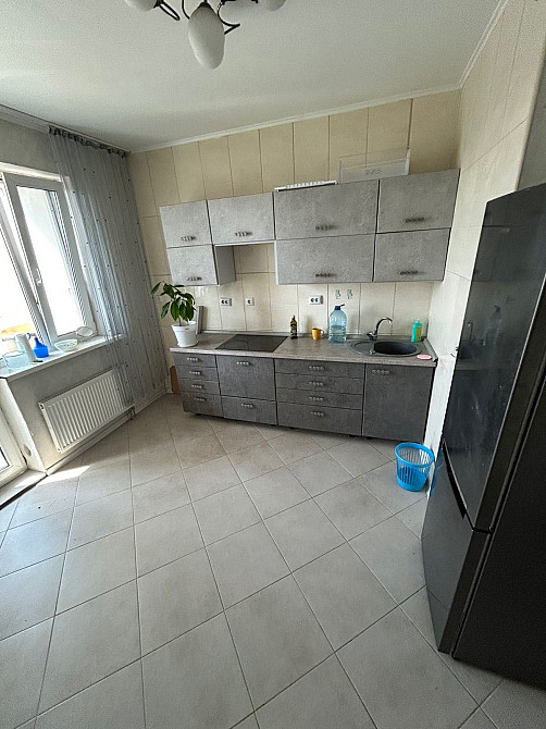 Сдам 1-но.ком.кв. метро Черниговская .Юрия Поправки 4/39А Київ - зображення 4