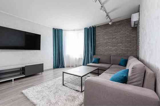 Оренда ЖК Статус Град Завальна 10 г метро Осокорки 2 хвилини пішки Київ