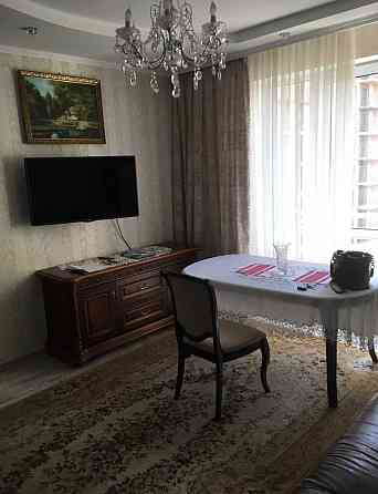 Оренда 2 кімнатної квартири Метрологічна, Кришталеві джерела Київ