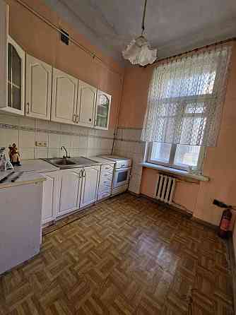 Здається трехкімнатна квартира м.Хрещатик вулиця Хрещатик 29 Київ