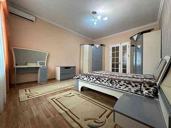 Здам в оренду 3 -кімнатну квартиру в центрі міста Черновцы